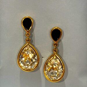Trifari faux diamond drop earrings w/black enamel stone in gold-tone setting.